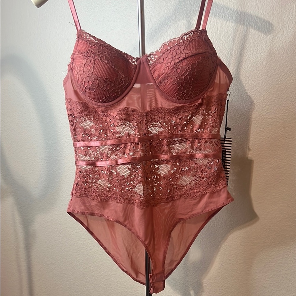 Haute Monde Pink Lace Bra with Molded Cups